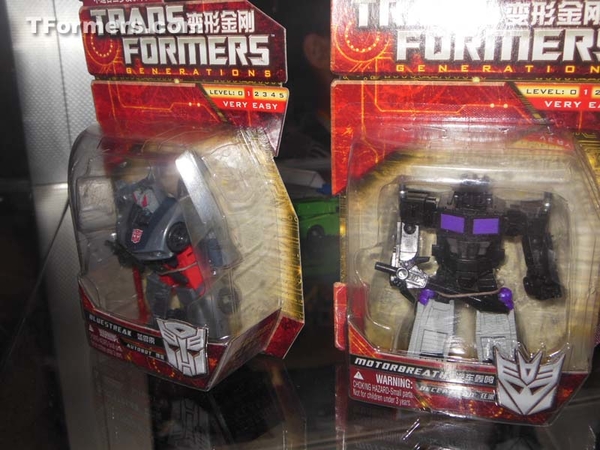 Sdcc 2012 Toys R Us Transformers Generations Asia Exclusive Legions  (50 of 141)